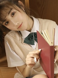 Japanese campus goddess sports beauty short skirt uniform student younger sister sexy temptation sentimental photo(9)